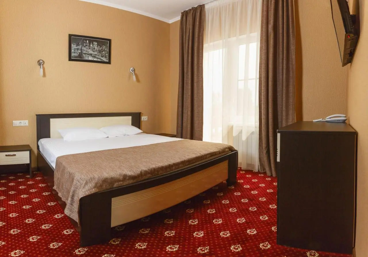 Витязево: Hotel Zolotoy Bereg