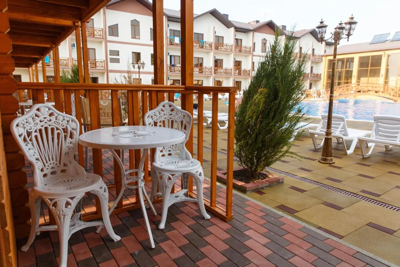 Витязево: Hotel Zolotoy Bereg
