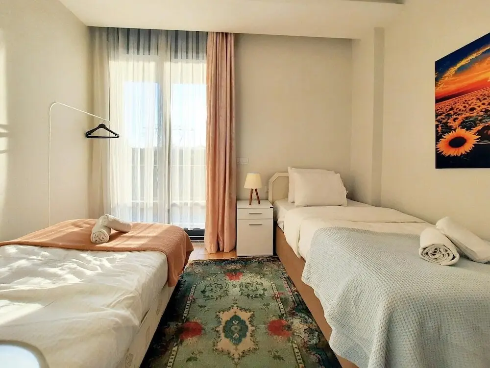 Аксу: 3 Br Apertment in Aksu