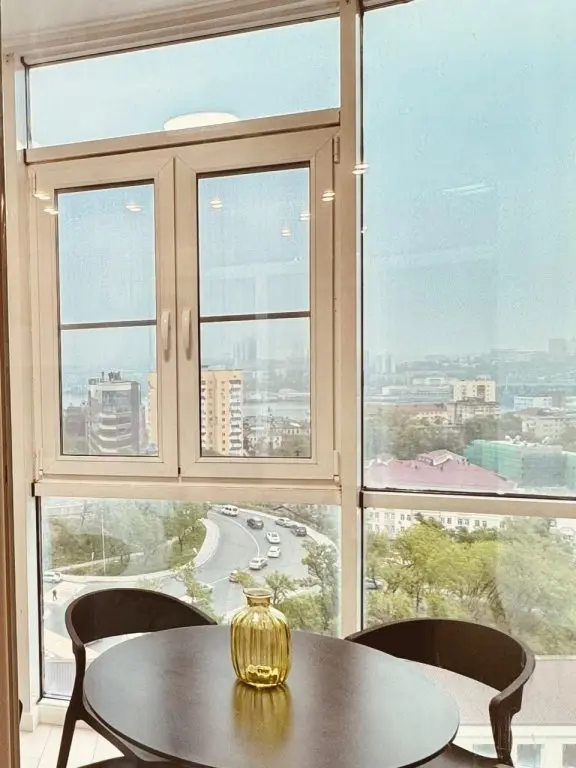 Владивосток: Апартаменты Apart VL с видом на бухту Золотой Рог и мосты