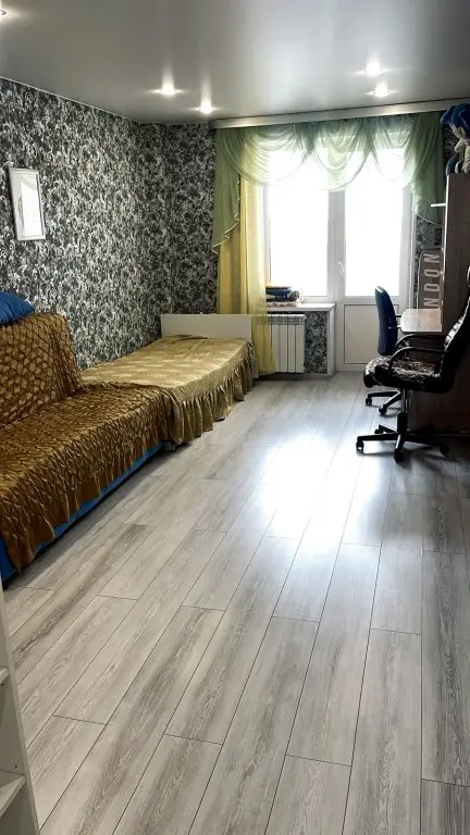 Екатеринбург: Квартира на Рощинской 44
