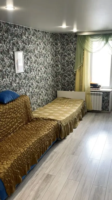 Екатеринбург: Квартира на Рощинской 44
