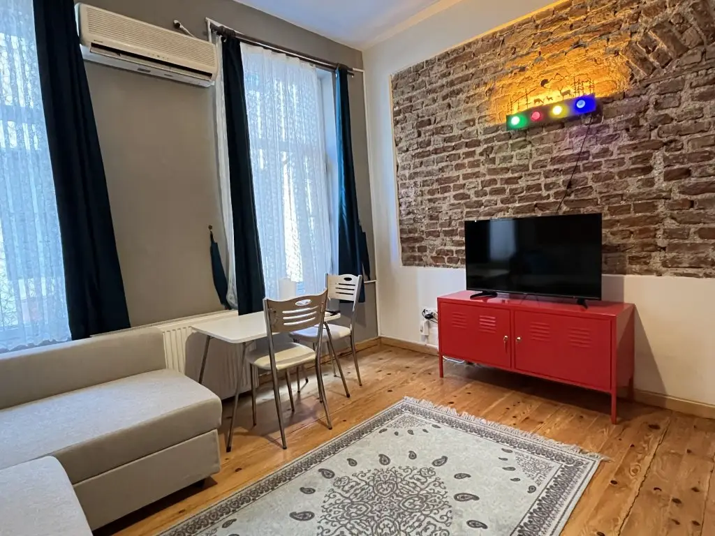 Стамбул: Апартаменты Cozy house with a crazy Bosphorus view on a shared terrace