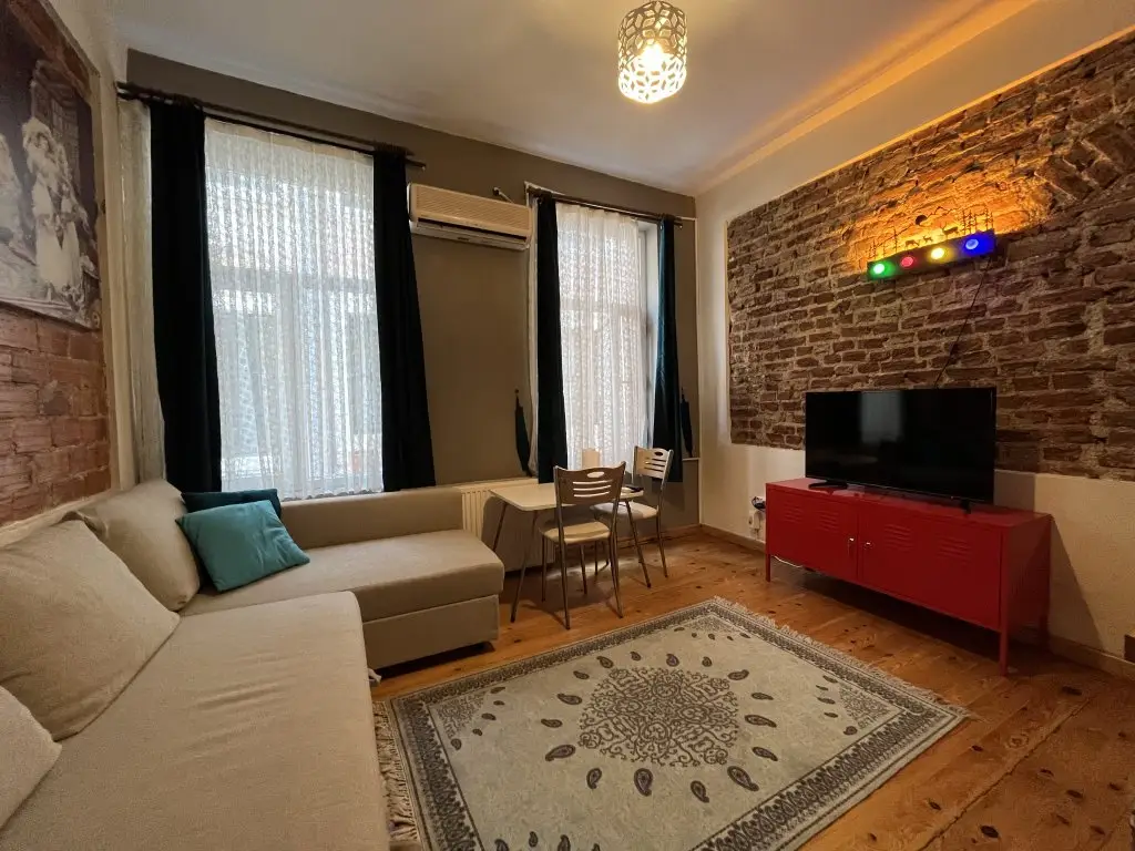 Стамбул: Апартаменты Cozy house with a crazy Bosphorus view on a shared terrace