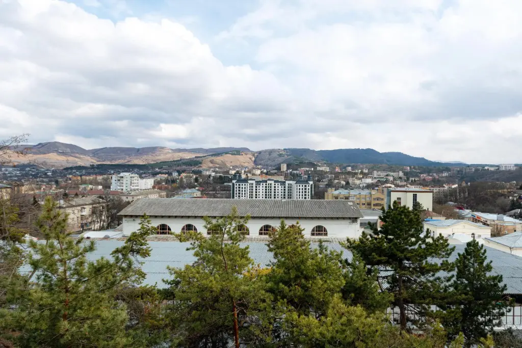 Кисловодск: Апартаменты на улице Горького 32