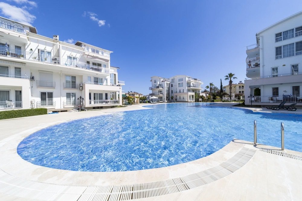 Gorgeous Flat With Pool in Antalya — фото 1