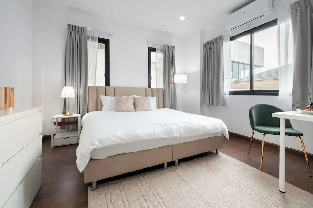 Тхаланг: Chao Wilai Residence | Naiyang Beach | HKT Airport