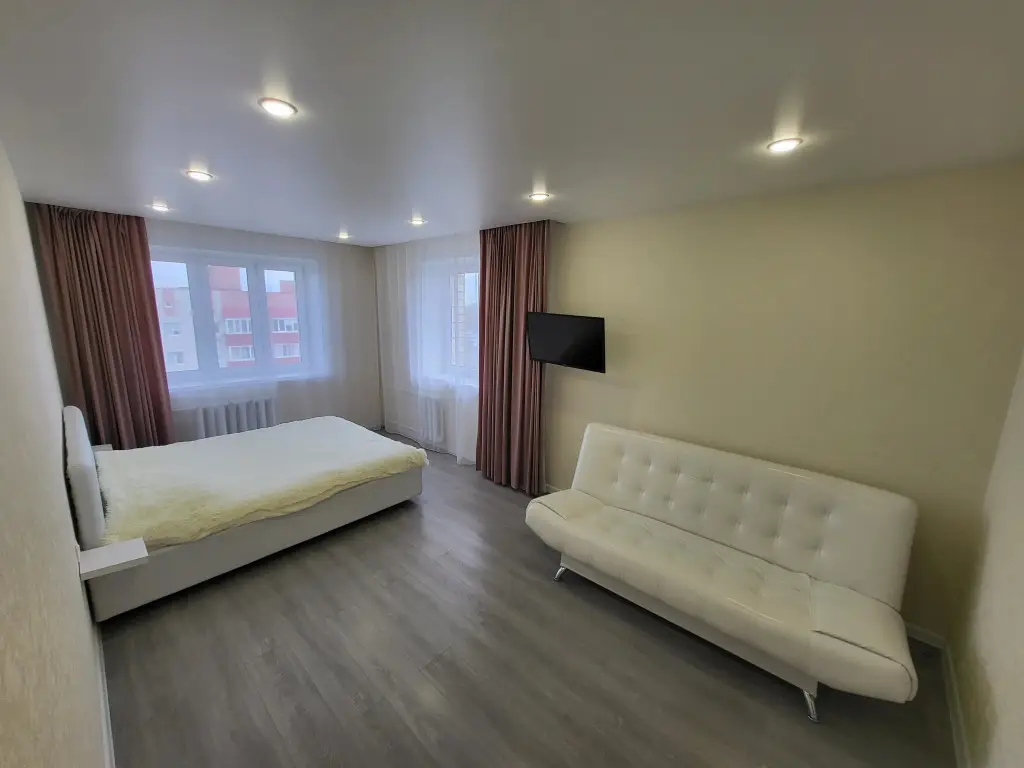 Ярославль: Апартаменты Apartment on 8 marta 21