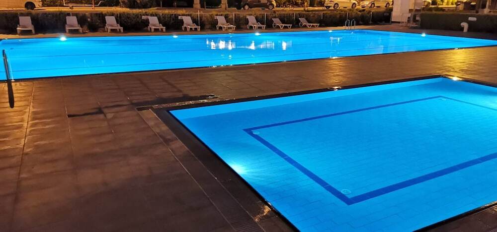 Рейсдере: Family Friend Villa Pool bbq 3b 1 Alacati Cesme
