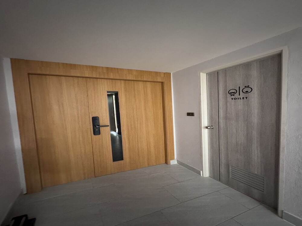 Бангкок: OYO 75495 Ratchadadome Hostel Bangkok