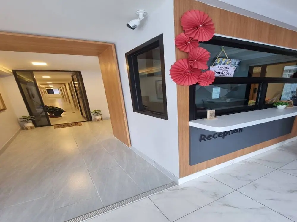 Бангкок: OYO 75495 Ratchadadome Hostel Bangkok