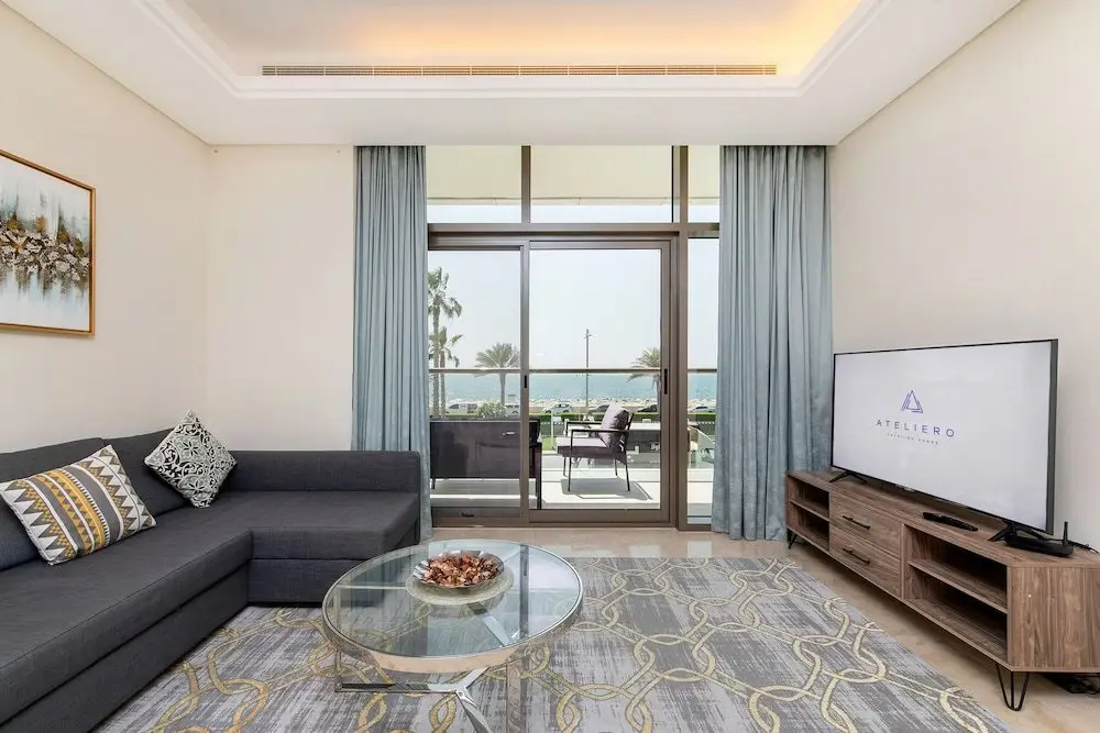 Дубай: Deluxe 2BR in The 8 on Palm Jumeirah