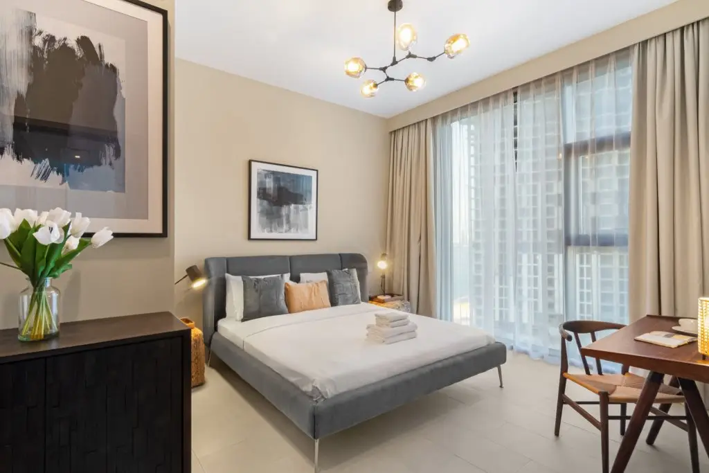 Дубай: Апартаменты Bright 2BR, Top tower Creek Rise