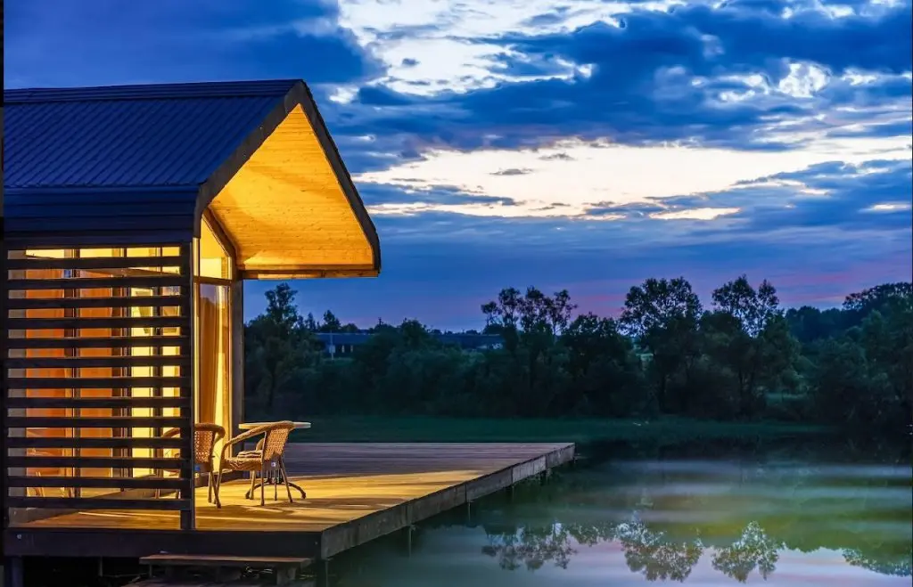 Ярославль: Glamping Дачи Русские Сезоны Село Вятское