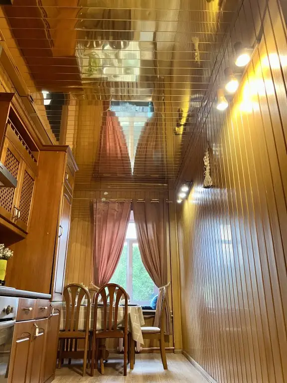 Санкт-Петербург: Квартира На углу Некрасова