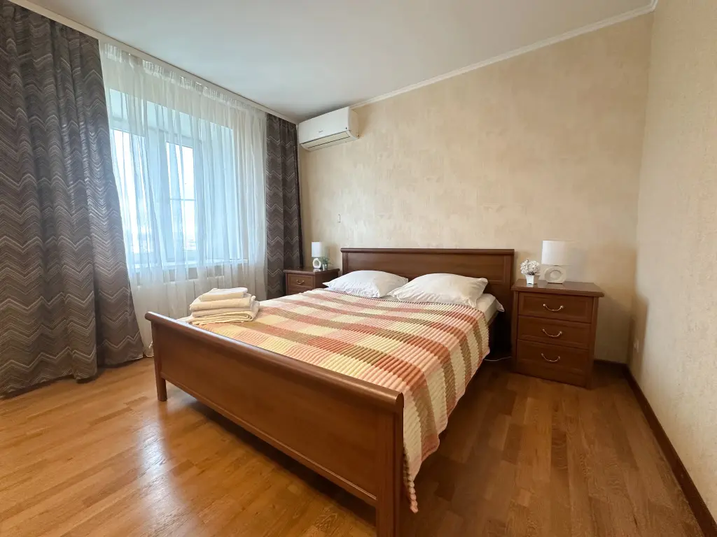 Самара: Квартира Трехкомнатная Аэродромная 72а