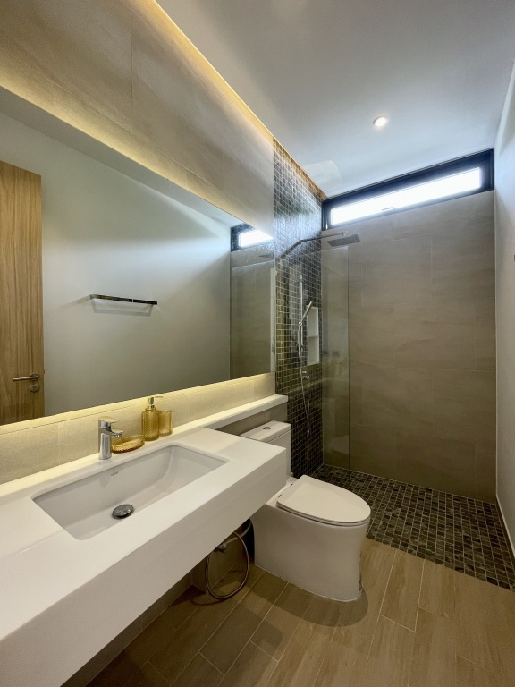 Тхаланг: Вилла Grand Villa Aileen by Apart Homes