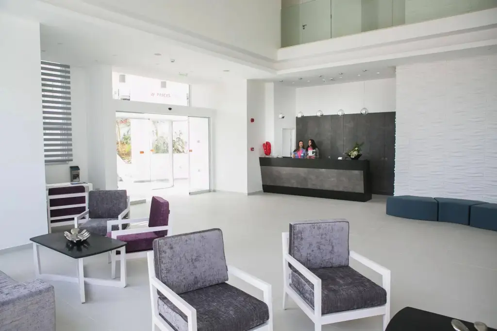 Айя-Напа: River Rock Hotel