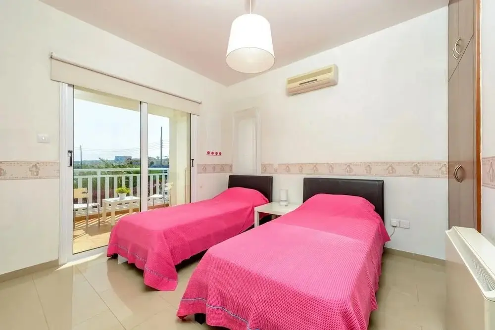 Протарас: Villa Atlas
