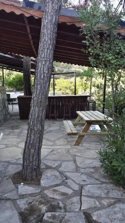 Какопетрия: Villa in Moniatis