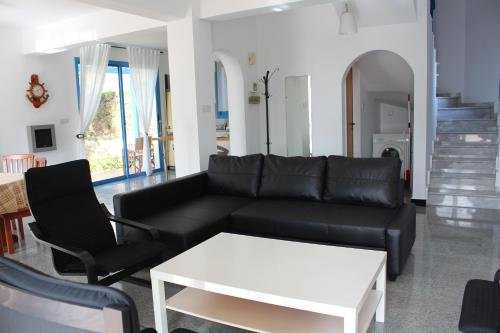 Пейя: Olive Beach Villa