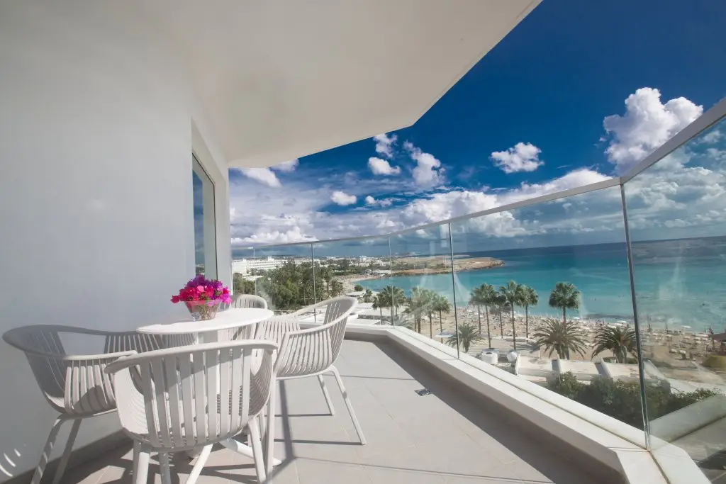 Vassos Nissi Plage Hotel & Spa — фото 1