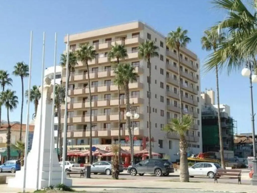 Ithaki Phinikoudes Apartment No. 105 — фото 1