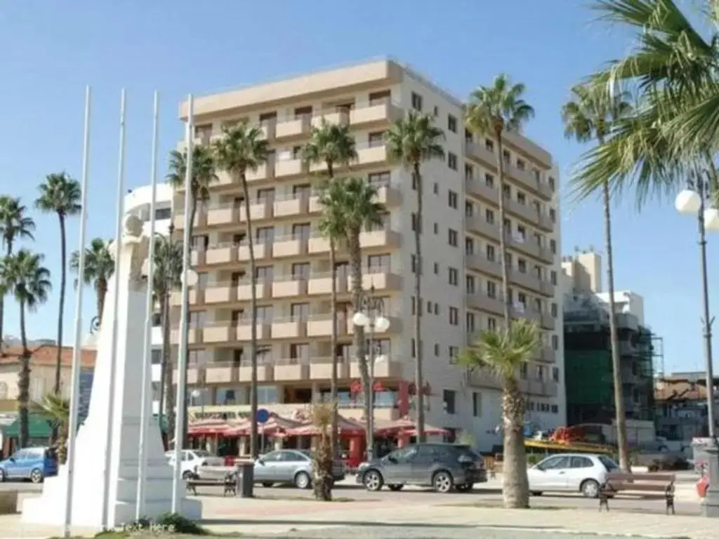 Ithaki Phinikoudes Apartment No. 105 — фото 1