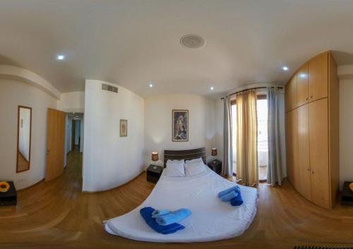 Ларнака: Ithaki Phinikoudes Apartment No. 204