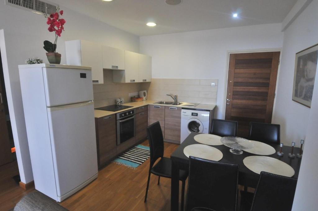 Ларнака: Ithaki Phinikoudes Apartment No. 102