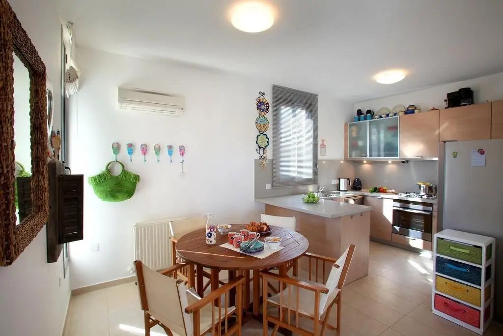 Айя-Напа: Villa Napa Pearl
