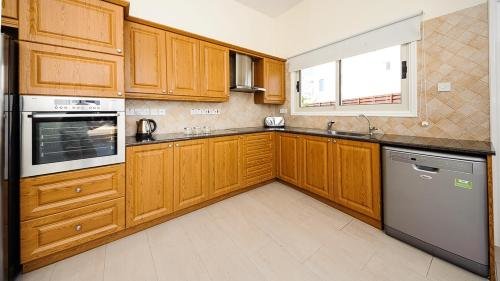 Протарас: Rent Private Villa 196