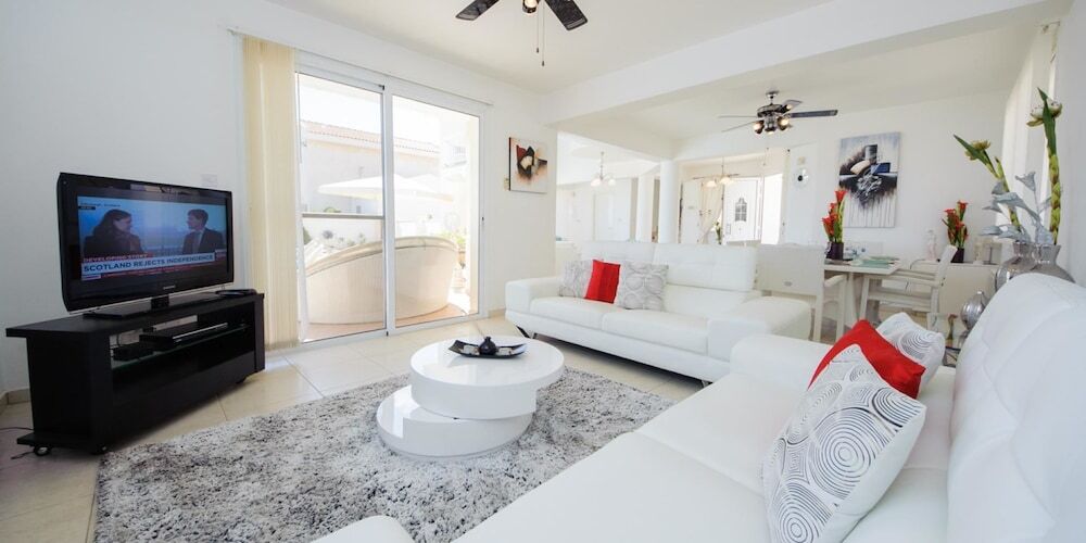 Протарас: Oceanview Villa 113