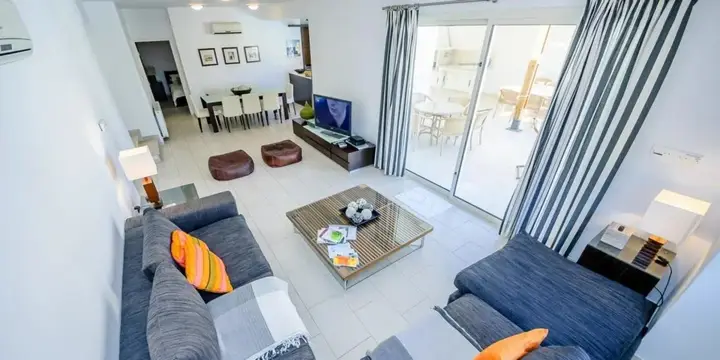 Паралимни: Oceanview Villa 001