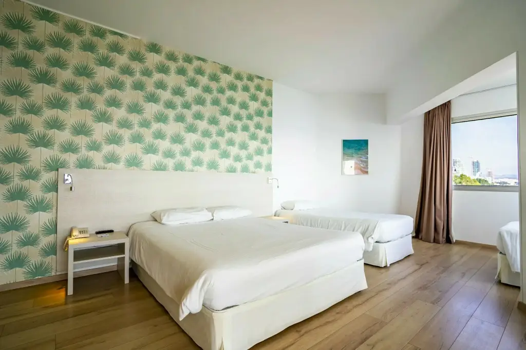 Гермасойя: Harmony Bay Hotel