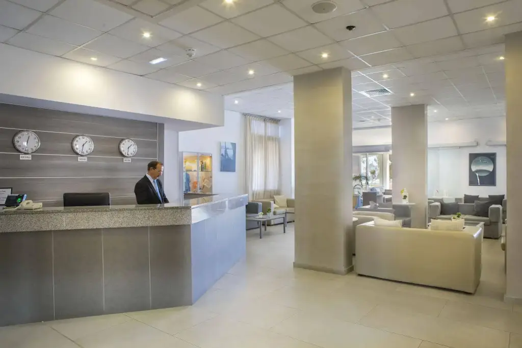 Гермасойя: Harmony Bay Hotel