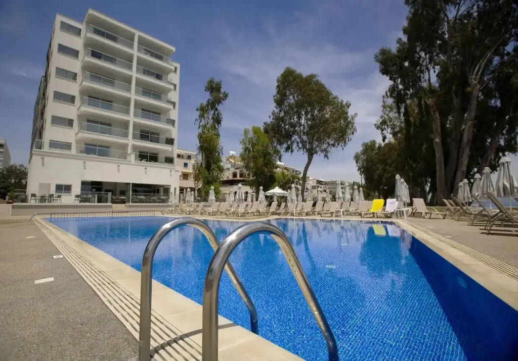 Гермасойя: Harmony Bay Hotel