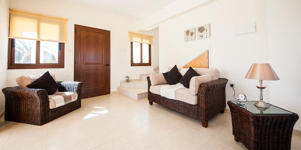 Айя-Напа: Oceanview Villa 066