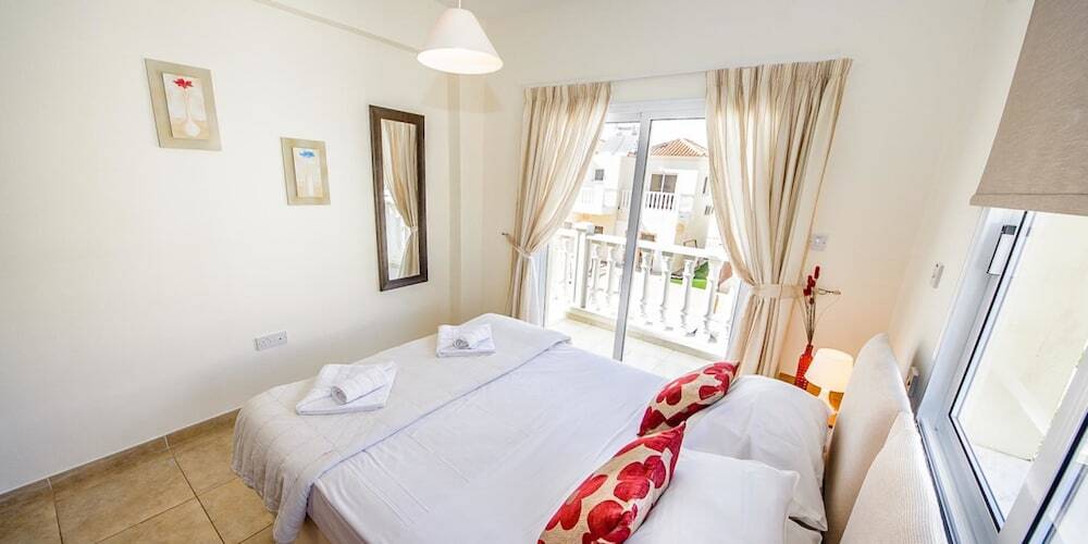 Айя-Напа: Rent Private Villa 040