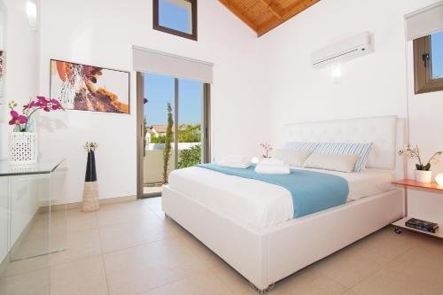 Айя-Напа: Villa Clara