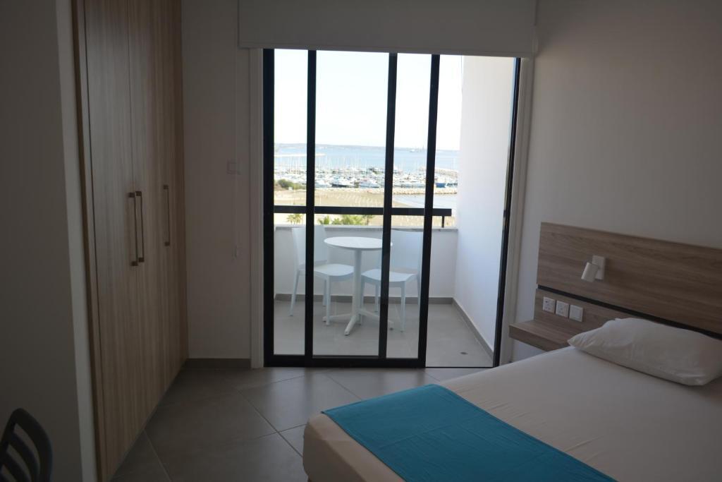 Ларнака: Les Palmiers Sunorama Beach Apartments