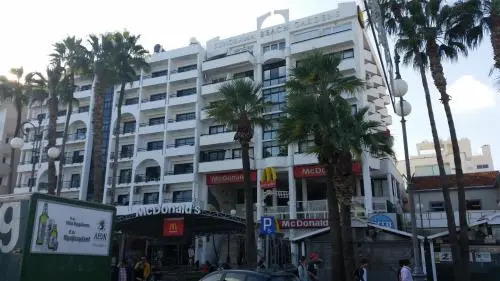 Les Palmiers Sunorama Beach Apartments — фото 1