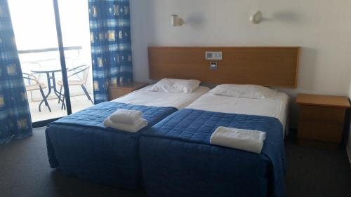 Ларнака: Les Palmiers Sunorama Beach Apartments