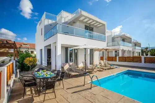 Пейя: Villa White Daisy