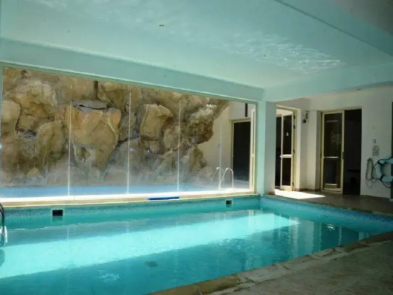 Пейя: Sevgi Apartment