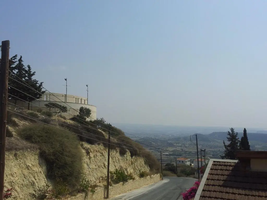 Писсури: Lazaros Pissouri Apartments