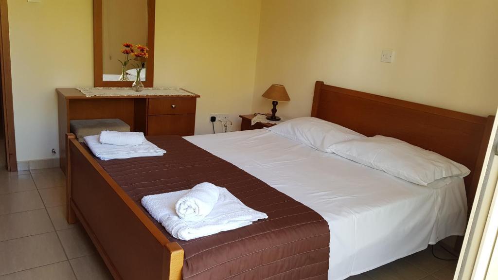 Писсури: Lazaros Pissouri Apartments