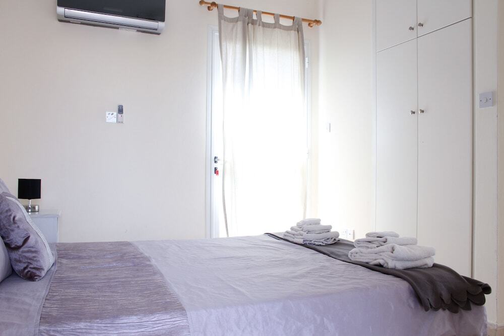 Пафос: Constantia Gardens Apartments