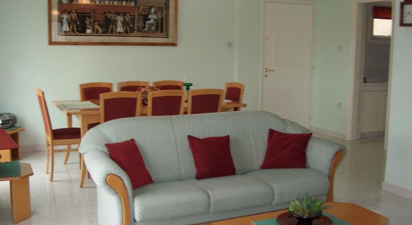 Гекиткале: Simon Court 3