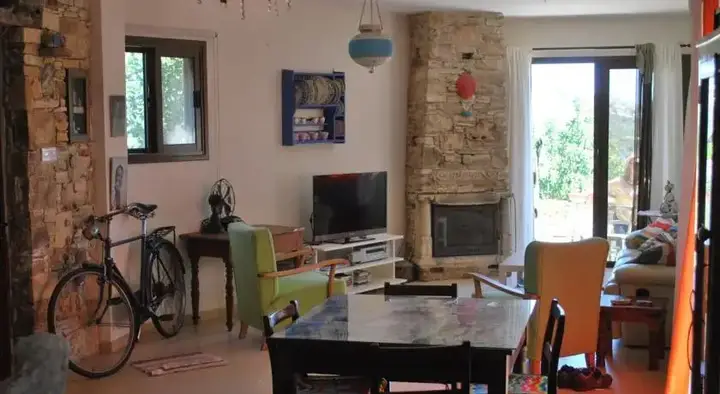 Скарину: Makryiannis House